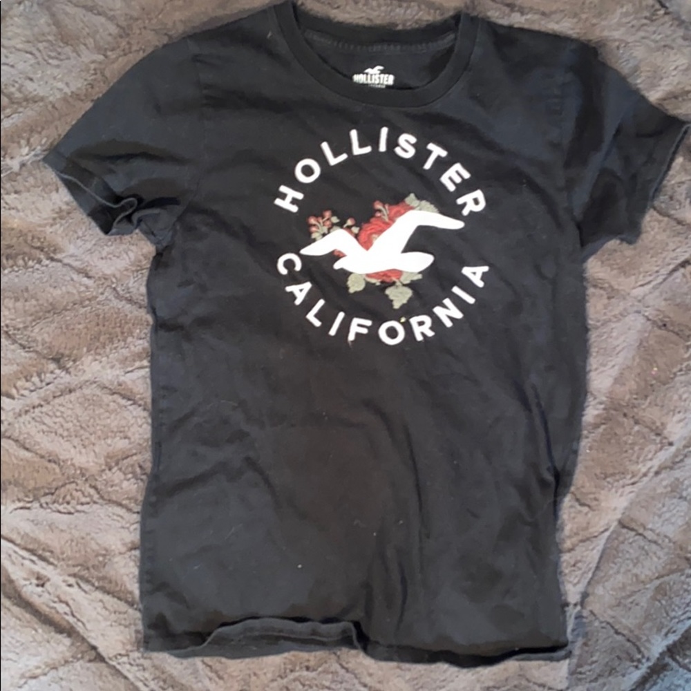 black hollister logo shirt